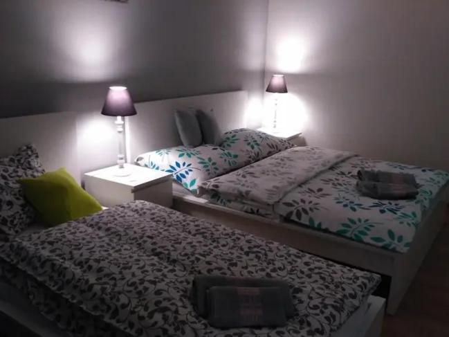 Apartman 404 Яхимов Екстериор снимка